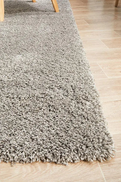 Lara Silver shaggy Rug Unitex