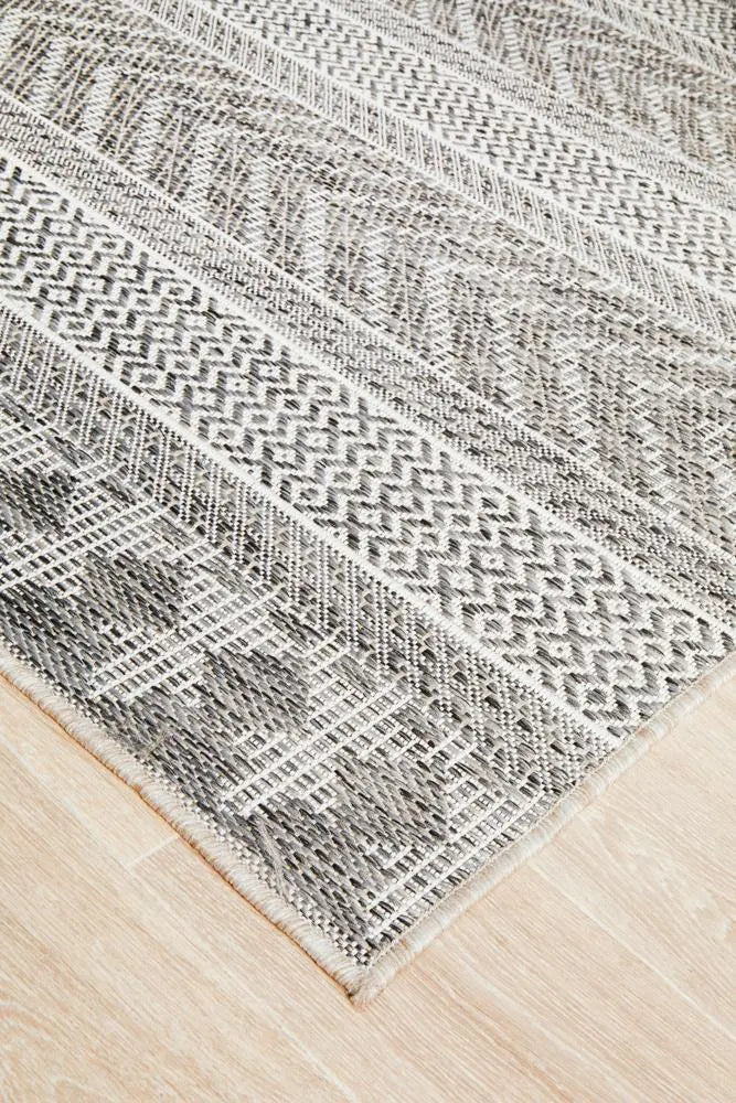 Outdoor Terrace  arrow Grey Rug Rug Culture