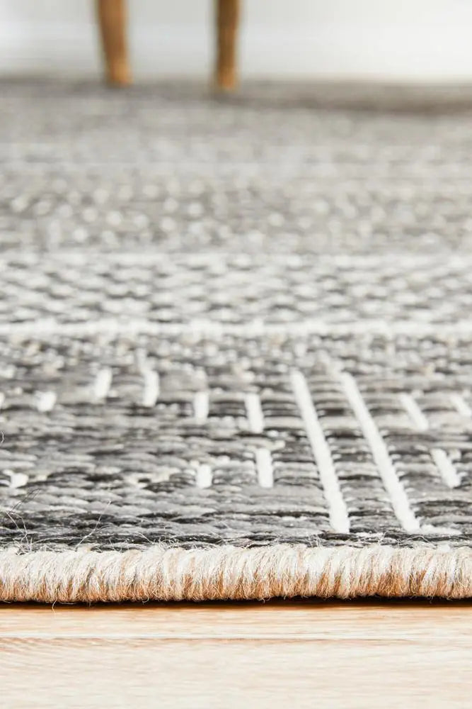 Outdoor Terrace  arrow Grey Rug Rug Culture