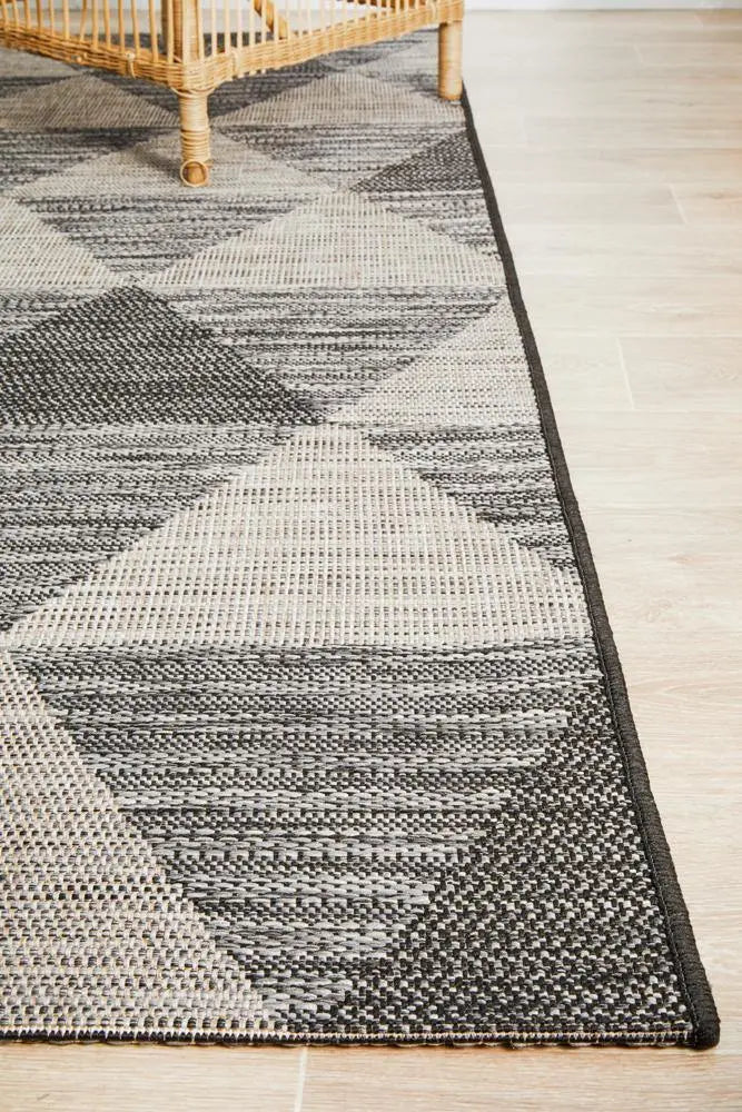 Outdoor Terrace White  Black Rug Rug Culture