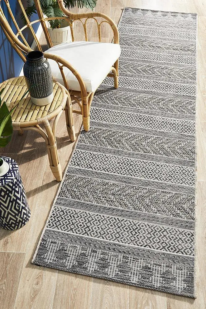 Outdoor Terrace arrow Grey Runner Rug Rug Culture