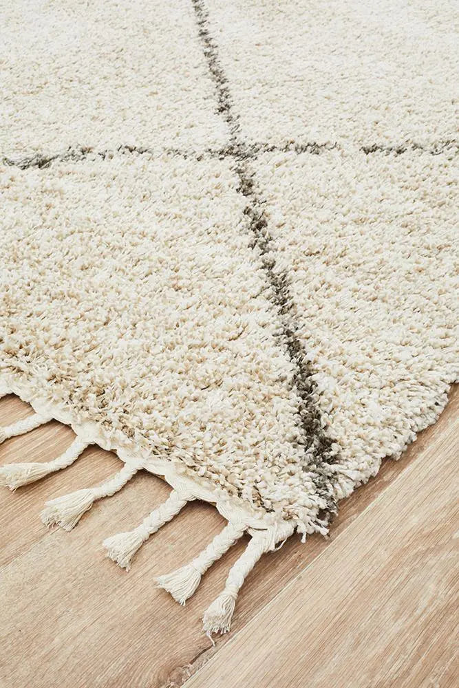 Sila 22 Natural Shaggy Rug Unitex