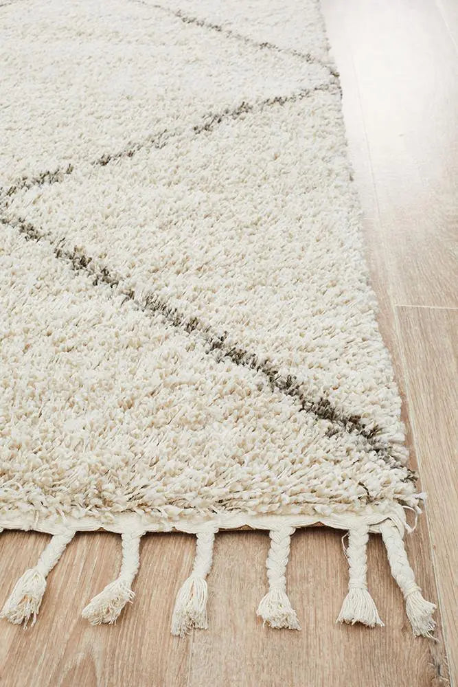 Sila 22 Natural Shaggy Rug Unitex