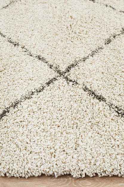 Sila 22 Natural Shaggy Rug Unitex