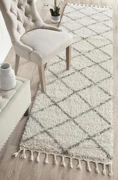 Sila 22 Natural Shaggy Rug Unitex