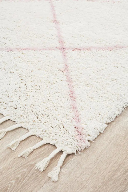 Sila 22 Pink Shaggy Rug Unitex