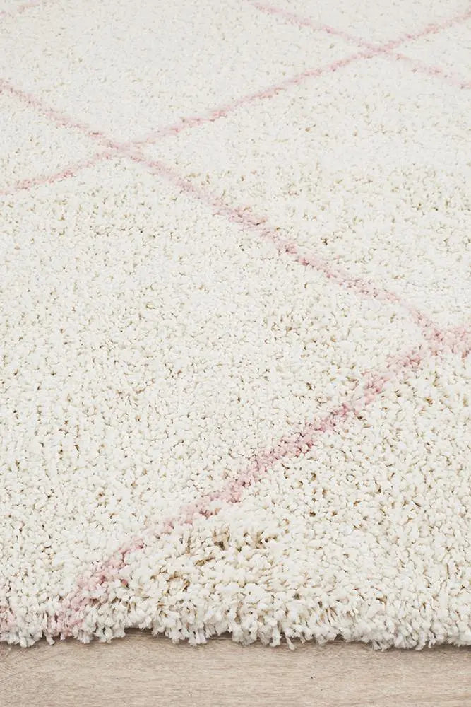 Sila 22 Pink Shaggy Rug Unitex