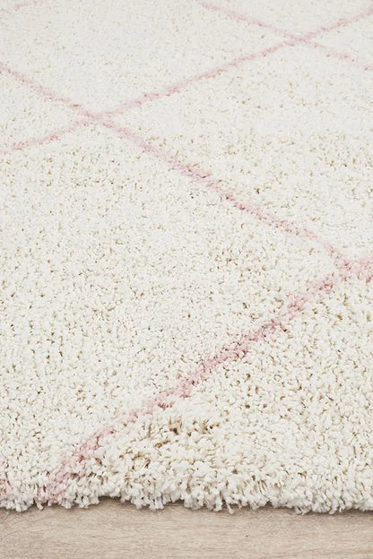 Sila 22 Pink Shaggy Rug Unitex