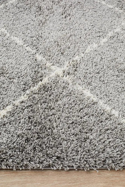 Sila 22 Silver Shaggy Rug Unitex