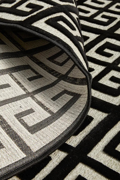 Yakamoz Brenda Black & Gold Rug RUG CULTURE