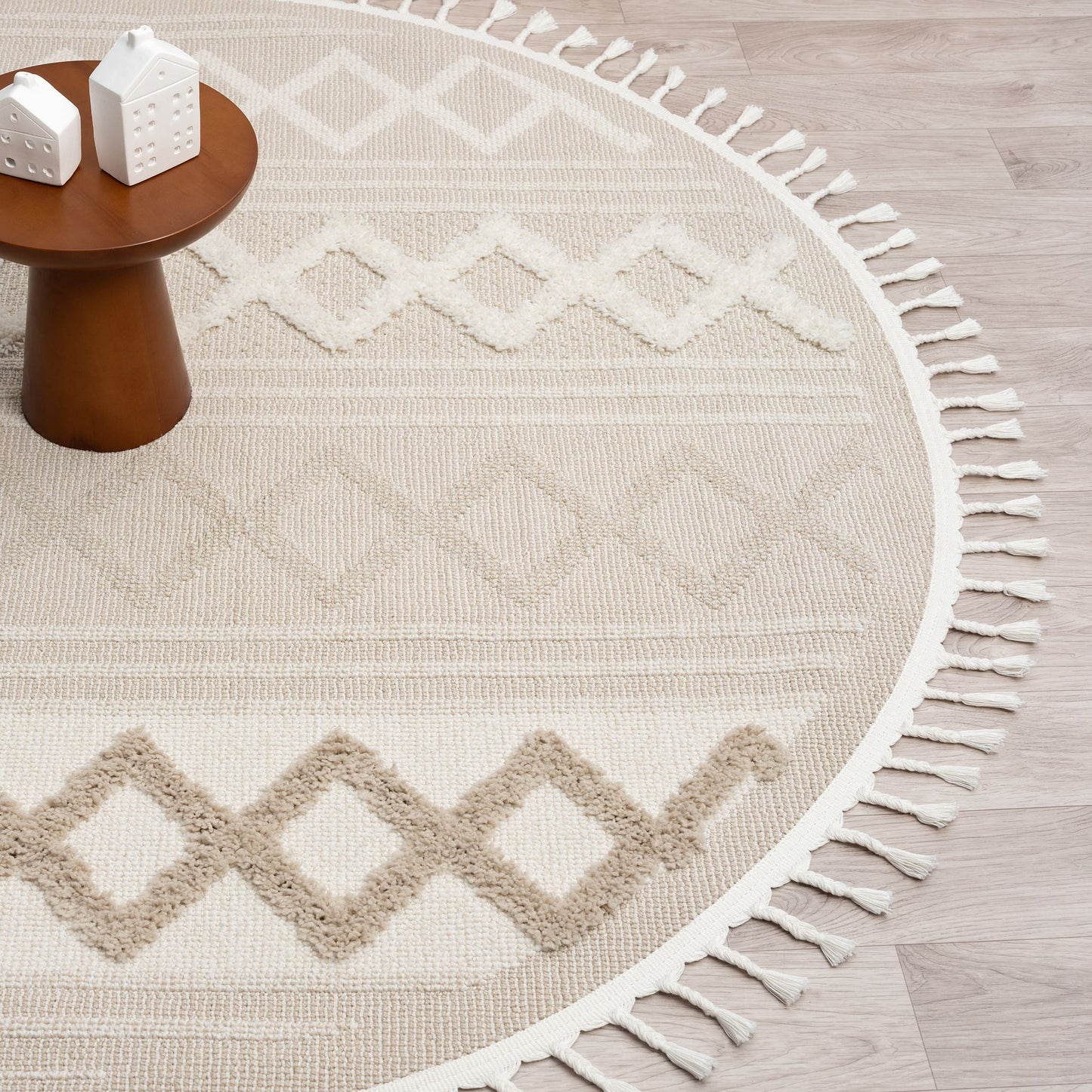 Cottage 542 Fawn Round Saray Rugs