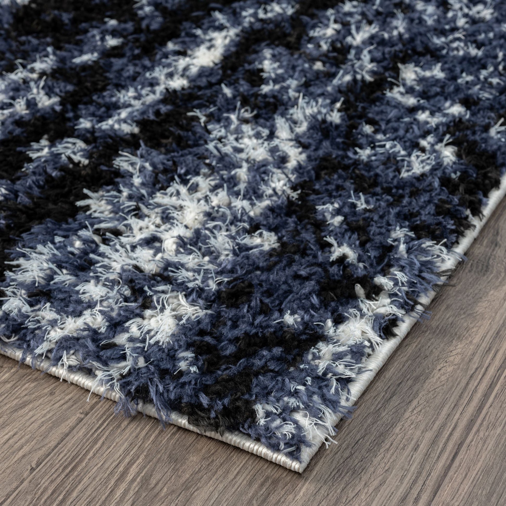 Plushy 386 Lava Runner Saray Rugs
